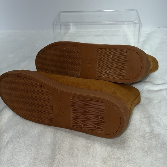 Loft suede fur lined high top ankle boots/booties. Size 8. EUC - Picture 5 of 6